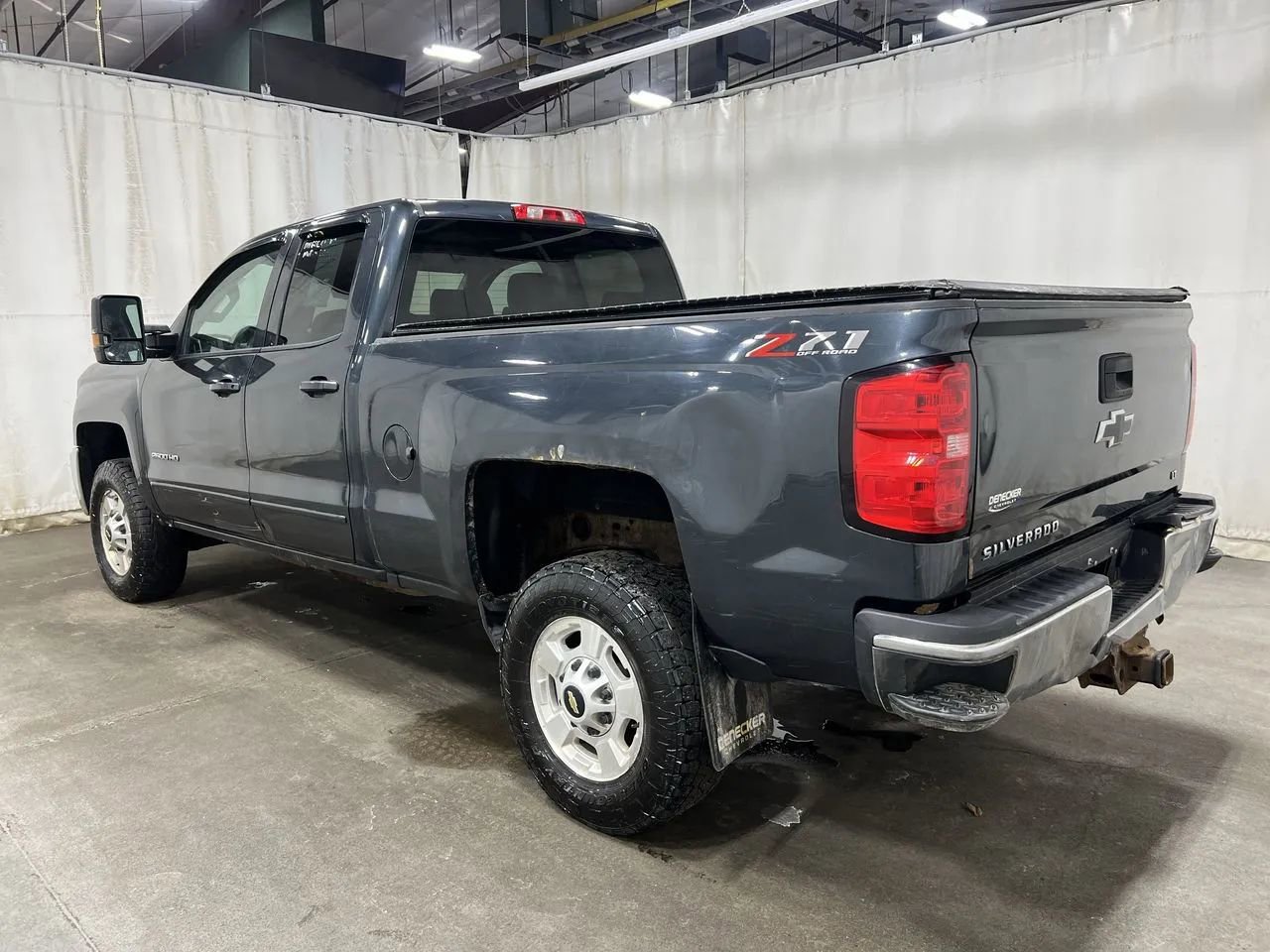 Used 2018 Chevrolet Silverado 2500 LT w/ All Star Edition image 2