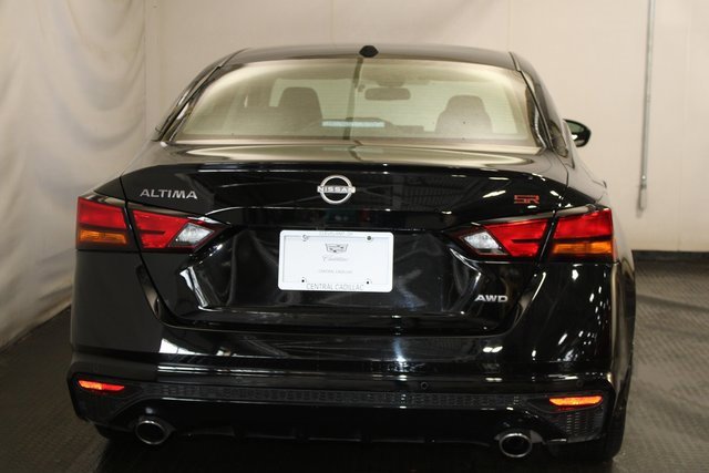 Used 2024 Nissan Altima 2.5 SR w/ SR Premium Package image 6