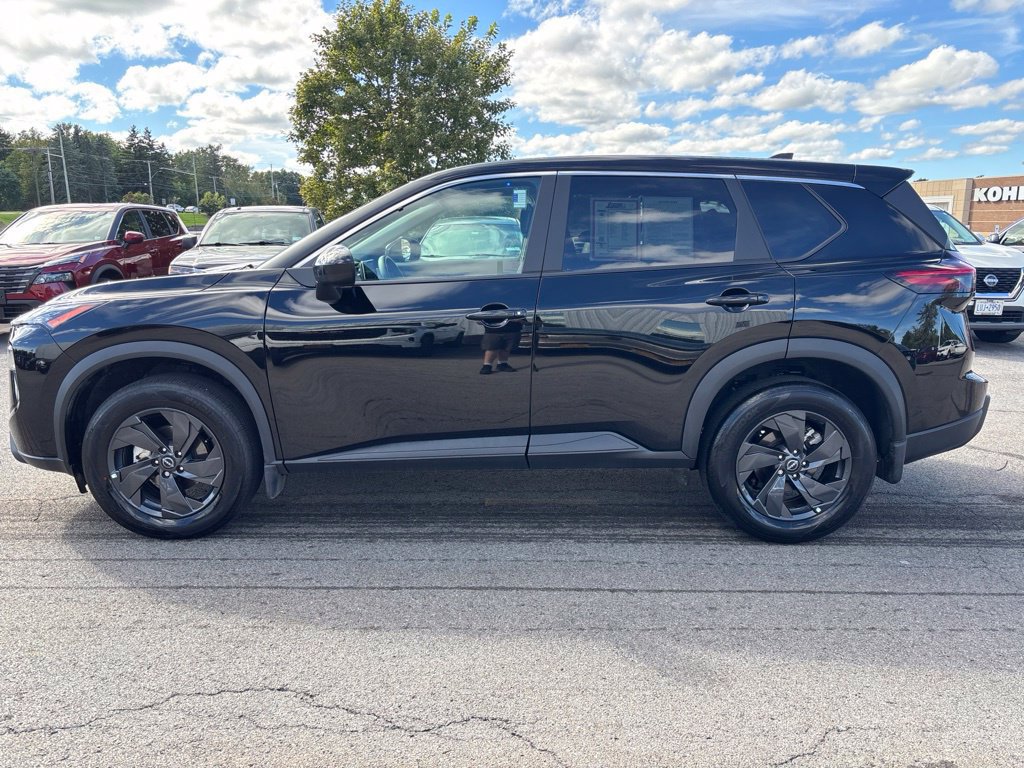 Used 2026 Nissan Rogue SV AWD/4WD image 11