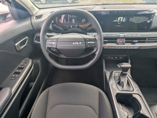 New 2026 Kia K4 FWD image 15