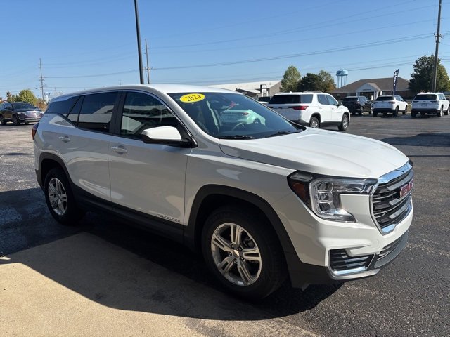Used 2024 GMC Terrain SLE image 7