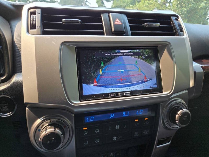 Used 2018 Toyota 4Runner Limited AWD/4WD image 24