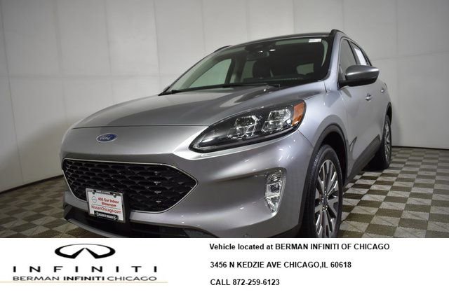 Used 2022 Ford Escape Titanium w/ Class II Trailer Tow Package image 1