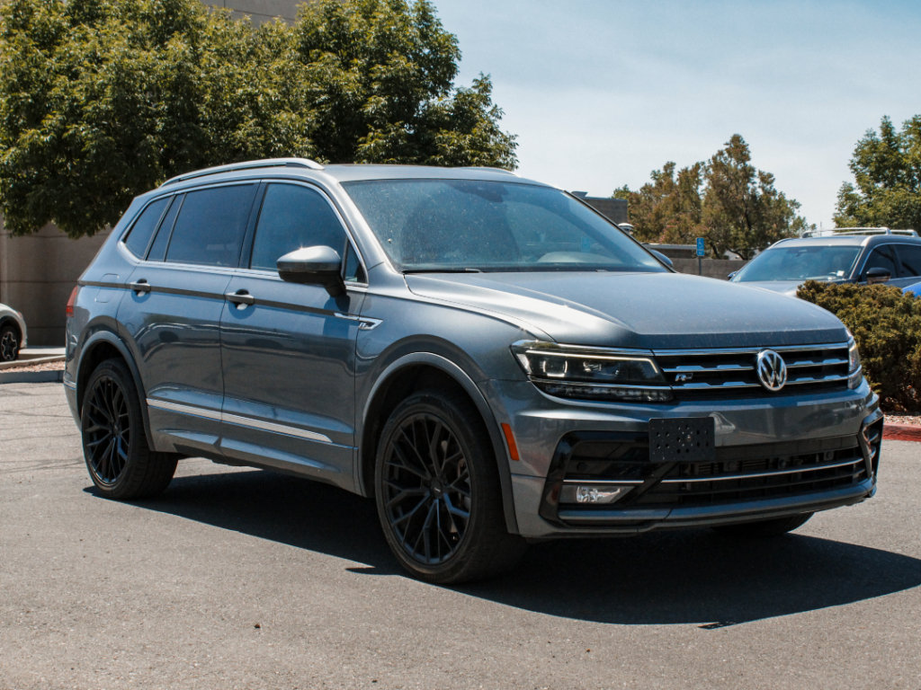 Used 2021 Volkswagen Tiguan SEL Premium R-Line AWD/4WD image 3