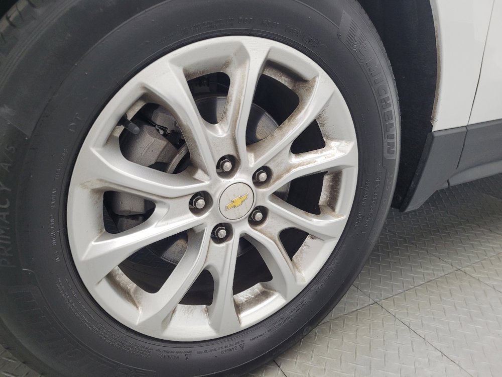 Used 2020 Chevrolet Equinox LS w/ LPO, Roadside Safety Package image 31