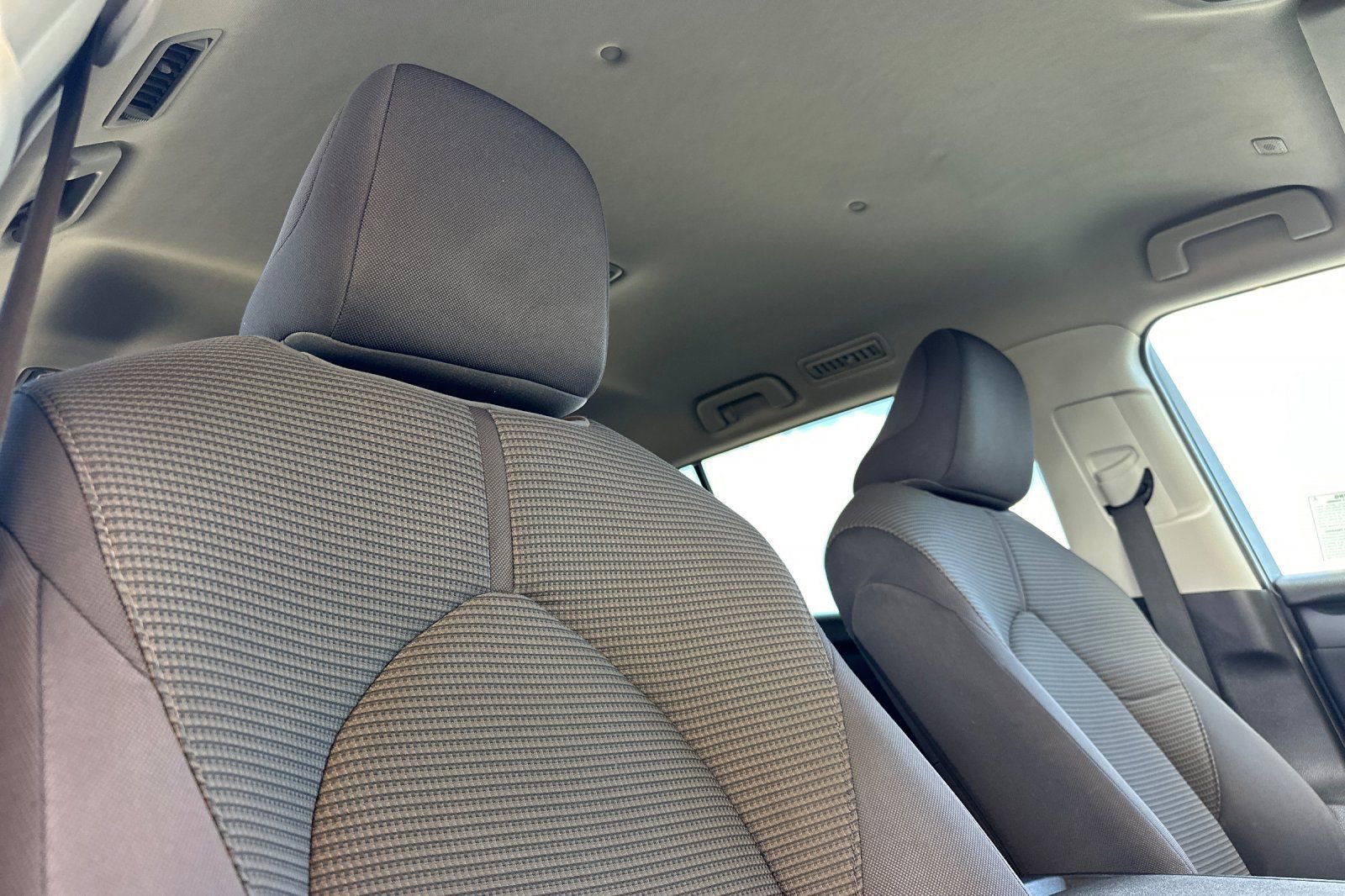 Used 2023 Toyota Highlander LE image 22