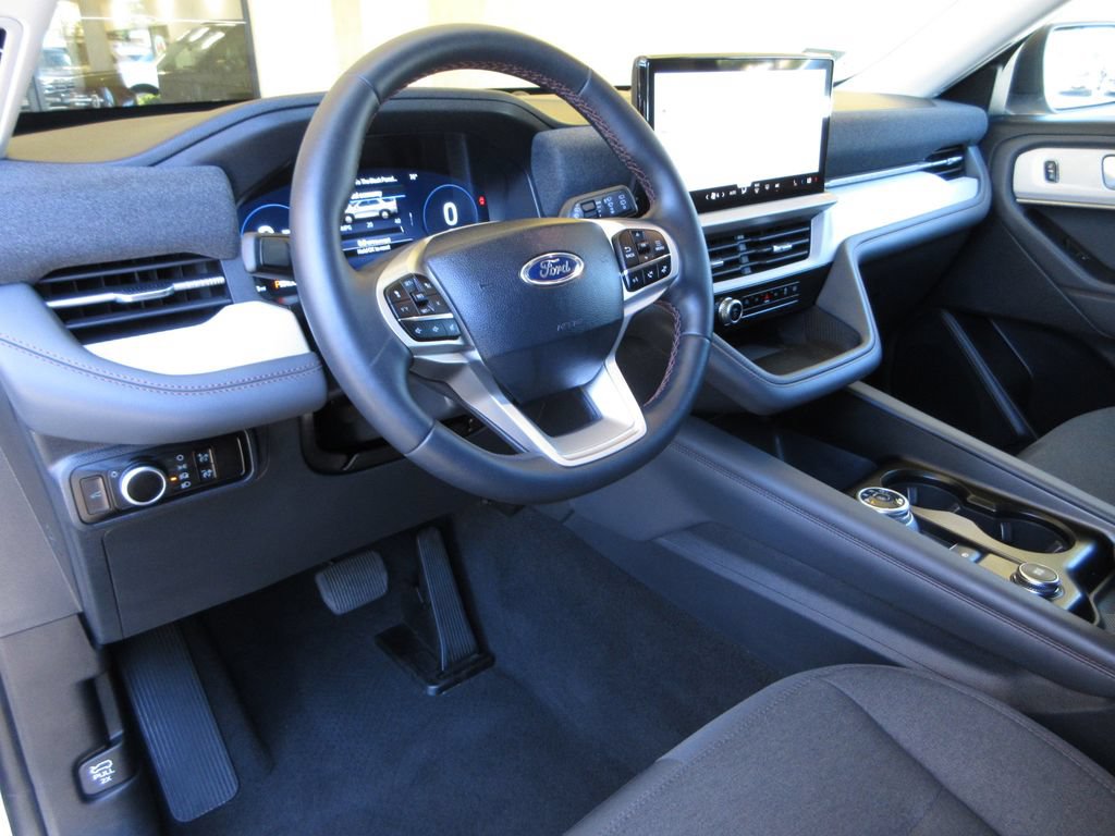Certified 2026 Ford Explorer Active RWD image 13