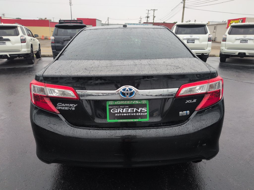 Used 2014 Toyota Camry XLE w/ Leather Package FWD image 5
