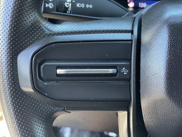 Used 2023 Chevrolet Colorado W/T RWD image 9