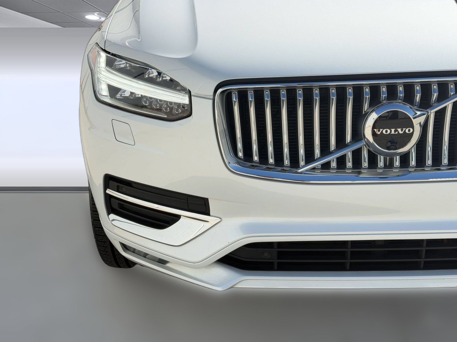 Used 2023 Volvo XC90 B6 Ultimate w/ Protection Package Premier AWD/4WD image 29