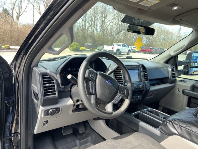 Used 2017 Ford F150 XL w/ Equipment Group 101A Mid RWD image 10