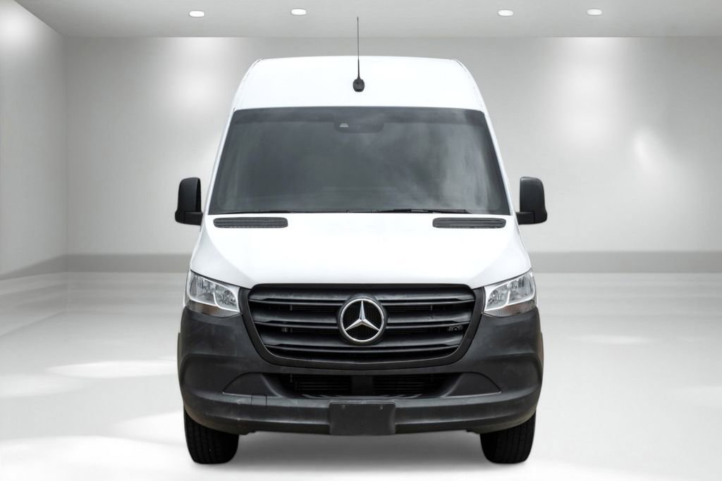 Used 2020 Mercedes-Benz Sprinter 2500 w/ Driver Convenience Package image 4