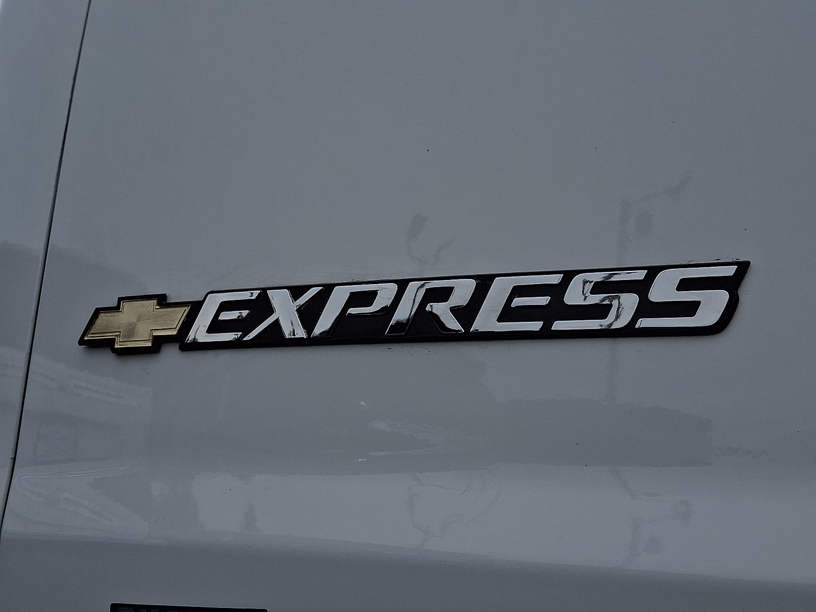 Certified 2025 Chevrolet Express 2500 w/ Enhanced Convenience Package RWD image 30