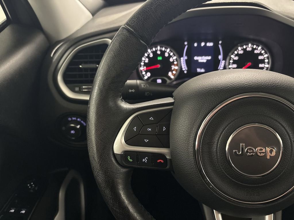 Used 2019 Jeep Renegade Latitude w/ Cold Weather Group image 47