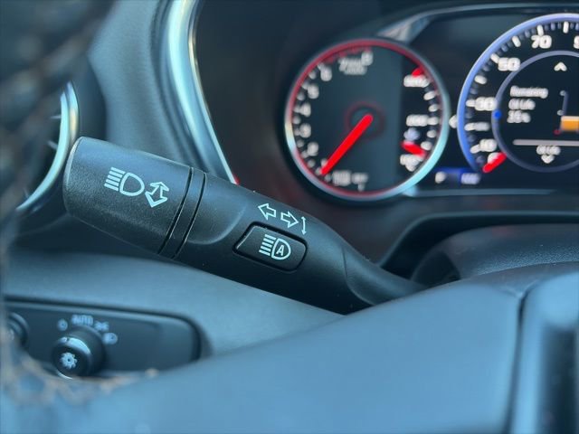 Used 2022 Chevrolet Blazer Premier w/ Enhanced Convenience Package image 28