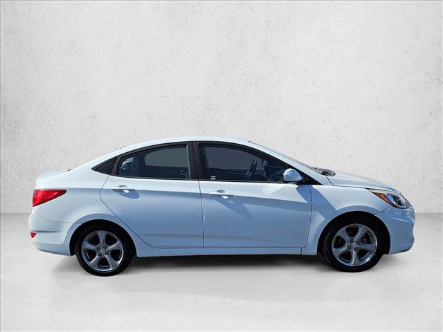 Used 2017 Hyundai Accent SE image 3
