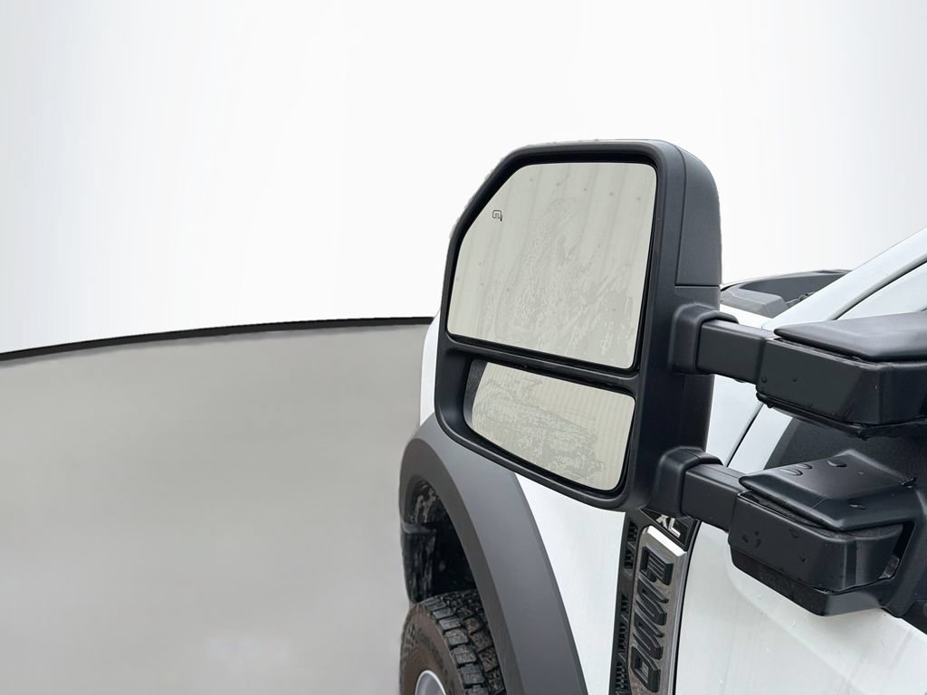 New 2026 Ford F550 4x4 Crew Cab image 23