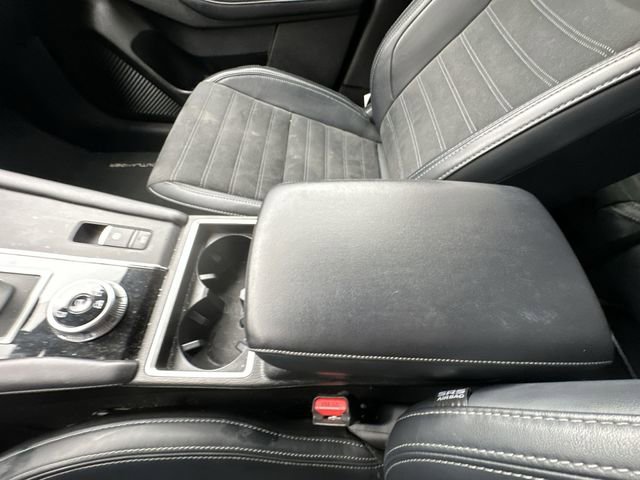 Used 2024 Mitsubishi Outlander SE image 25