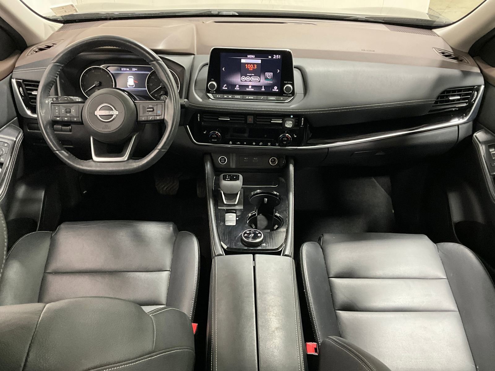 Used 2023 Nissan Rogue SL AWD/4WD image 16