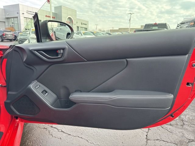 Used 2022 Toyota GR86 w/ ALL Weather Mat Package (TMS) image 21