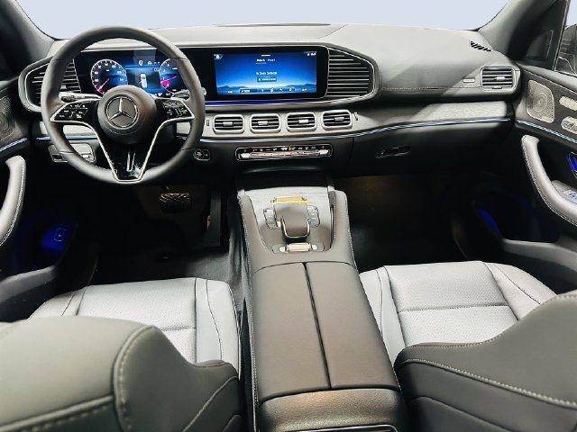 New 2026 Mercedes-Benz GLS 450 4MATIC image 6