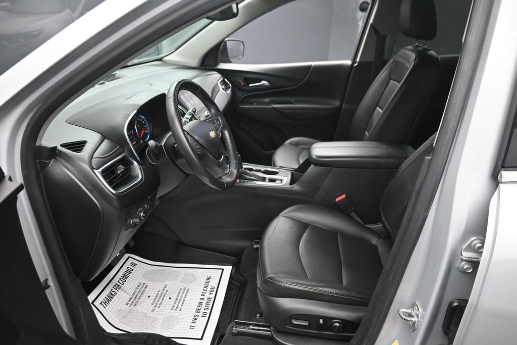 Used 2018 Chevrolet Equinox Premier FWD image 16