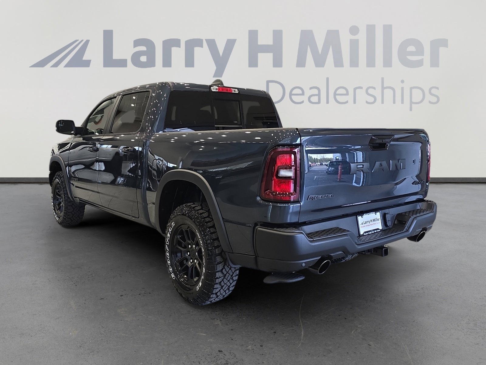 New 2026 RAM 1500 Rebel w/ Rebel Level 2 Equipment Group AWD/4WD image 3