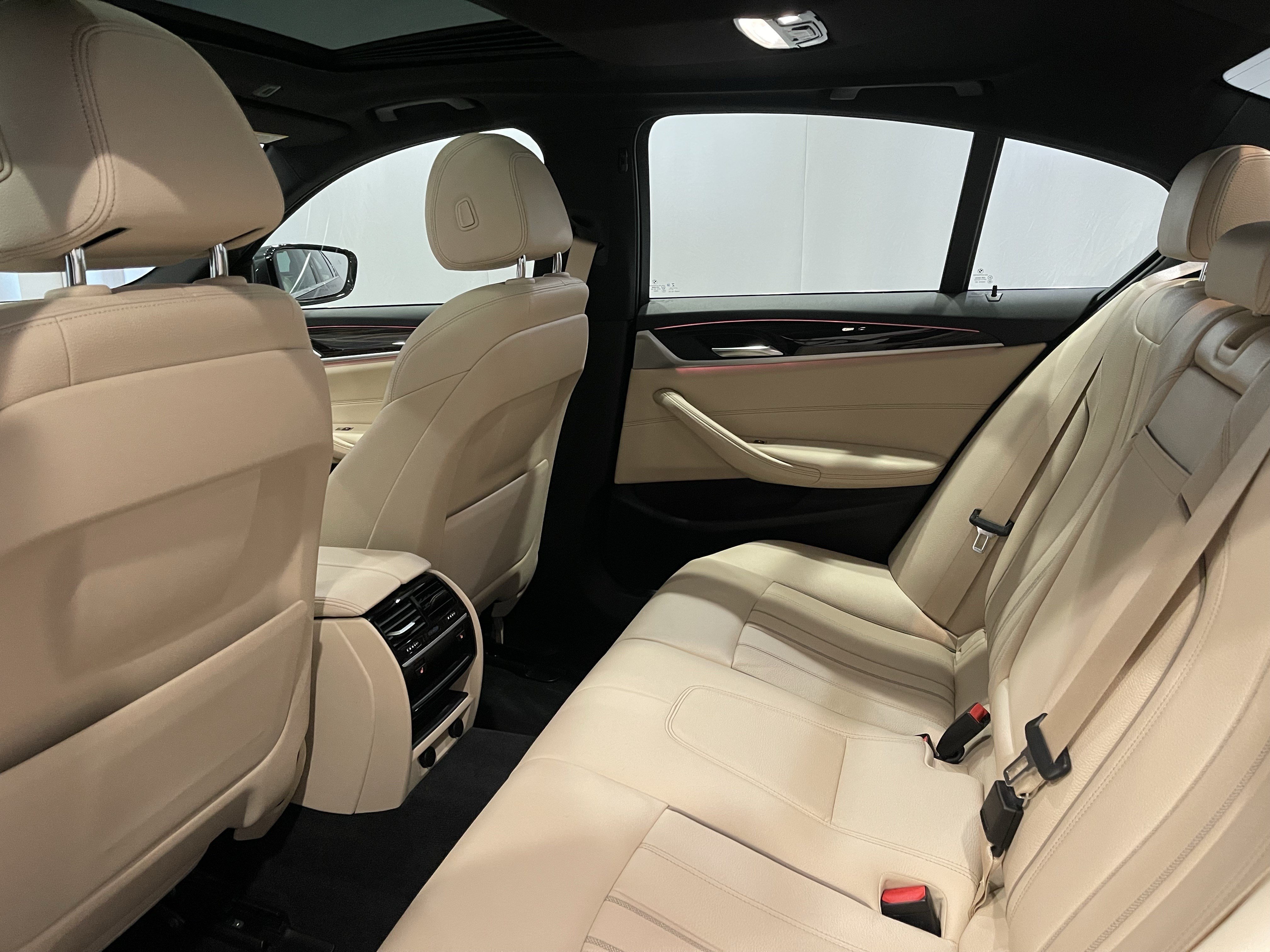 Used 2019 BMW 540i xDrive w/ Convenience Package AWD/4WD image 23