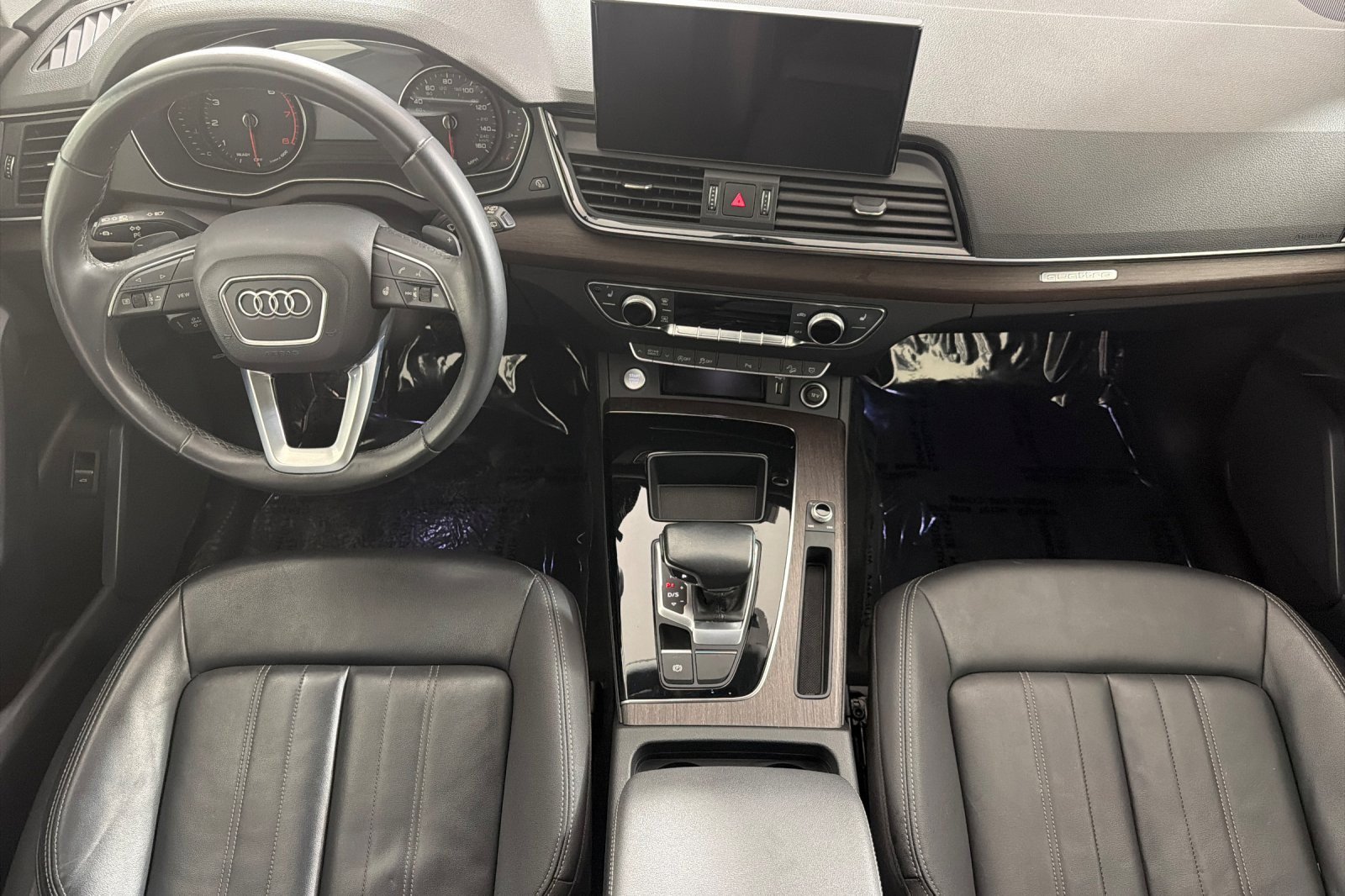 Used 2023 Audi Q5 2.0T Premium w/ Convenience Package AWD/4WD image 12