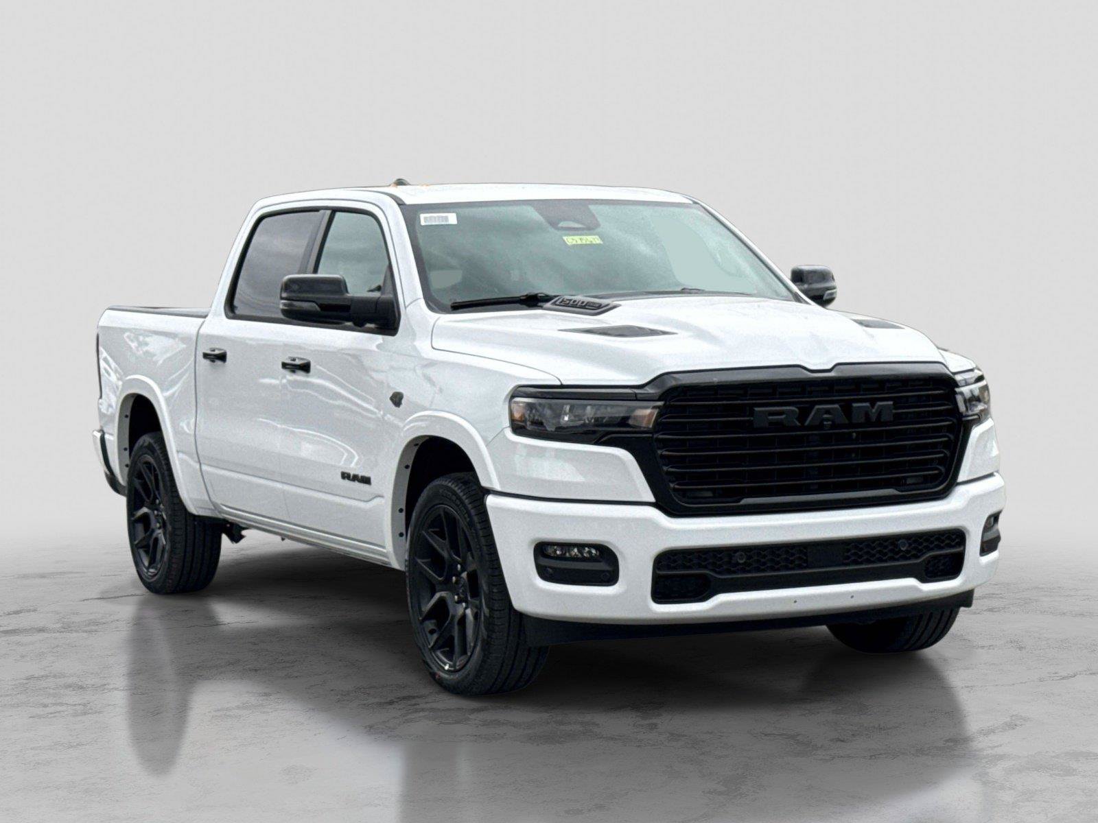 New 2027 RAM 1500 Laramie AWD/4WD image 3