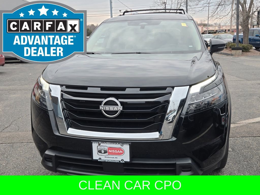 Certified 2023 Nissan Pathfinder SV w/ SV Premium Package image 3