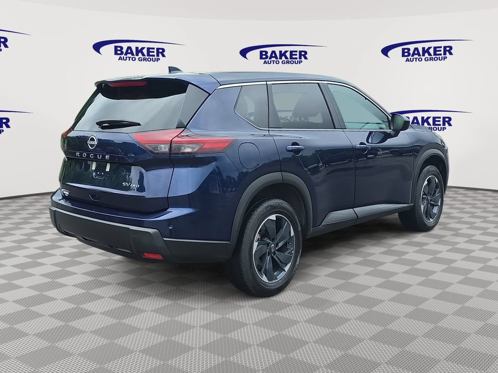 Used 2024 Nissan Rogue SV AWD/4WD image 5