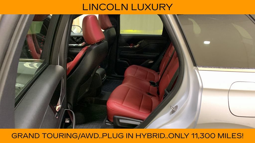 Used 2025 Lincoln Corsair Grand Touring w/ Towing Package AWD/4WD image 22