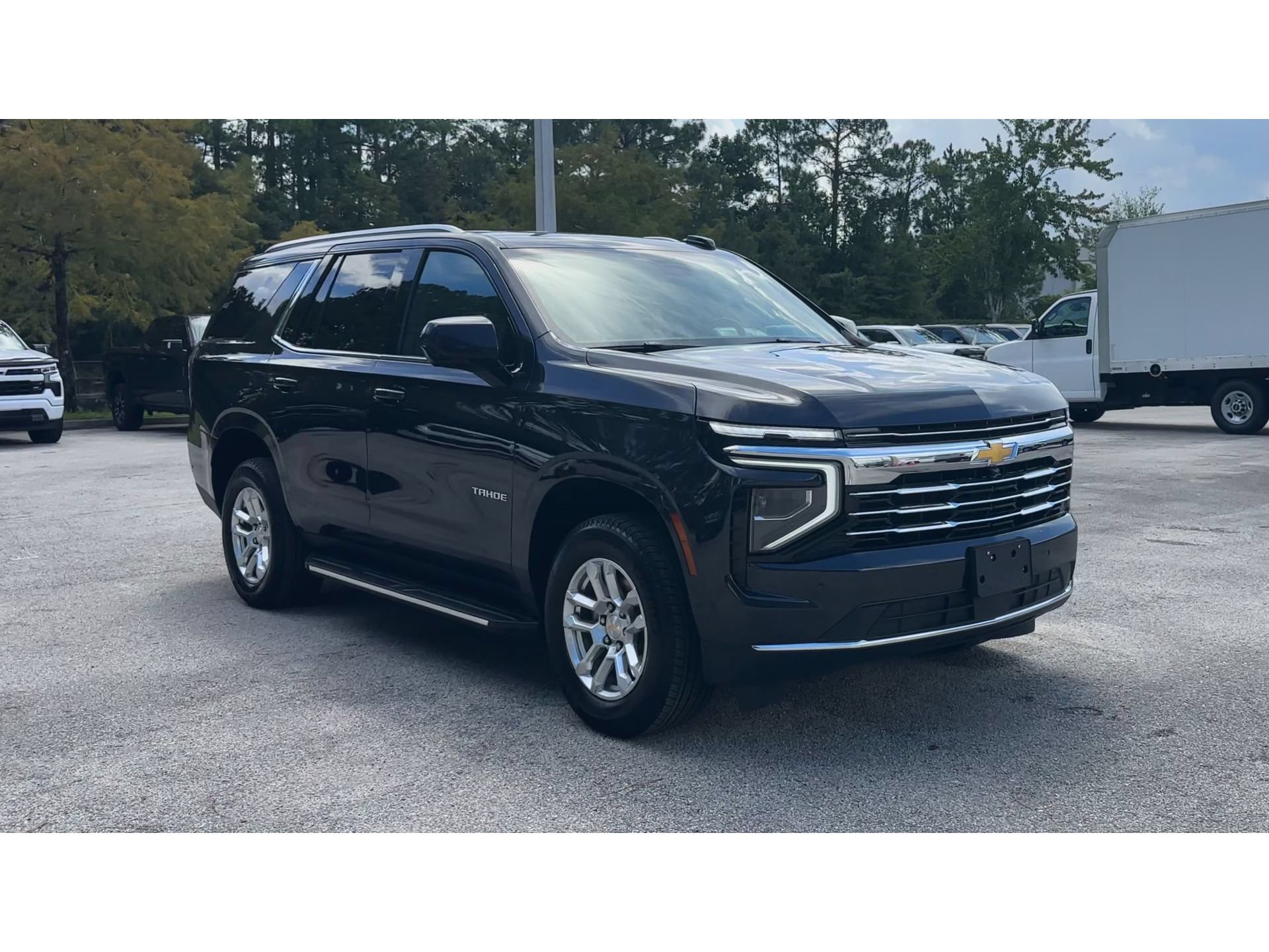 Certified 2025 Chevrolet Tahoe LT RWD image 2