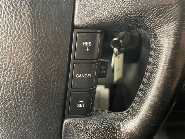 Used 2009 Kia Borrego EX w/ Premium Pkg image 11