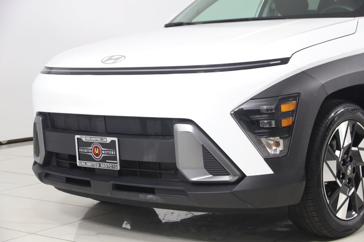 Used 2024 Hyundai Kona SEL FWD image 45