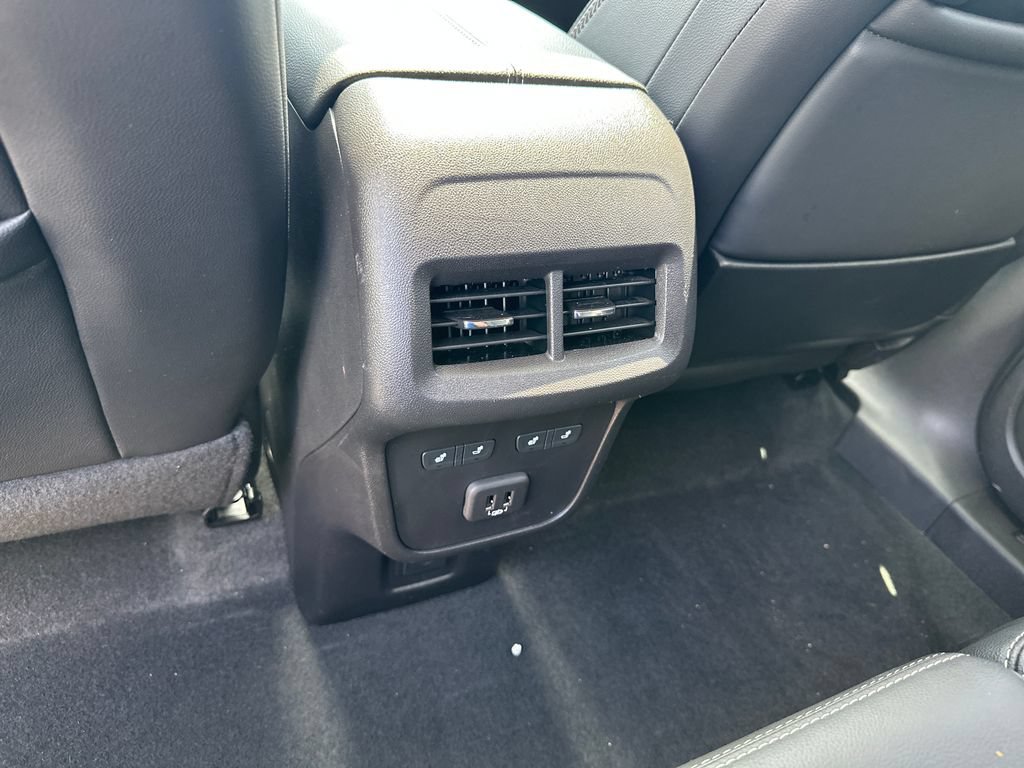 Certified 2024 GMC Terrain Denali w/ Black Diamond Edition AWD/4WD image 35