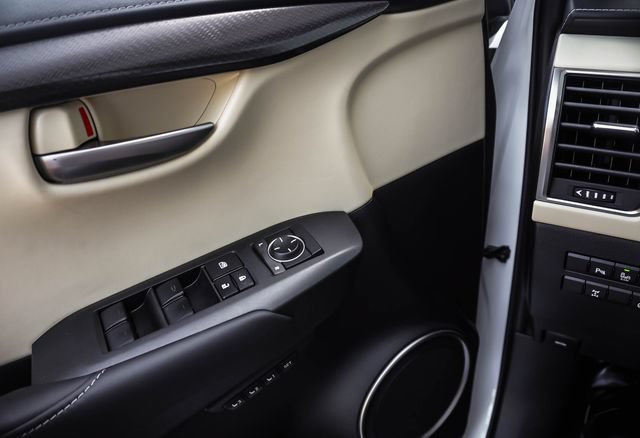 Used 2016 Lexus NX 200t AWD image 12