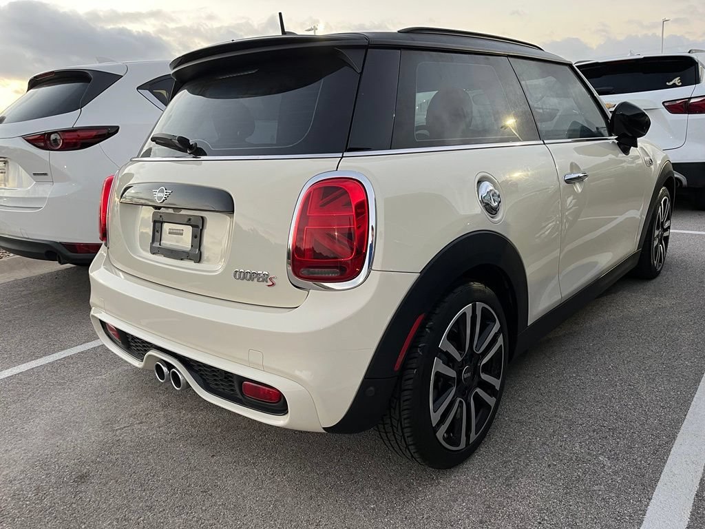 Used 2020 MINI Cooper S w/ Signature Upholstery Package FWD image 3