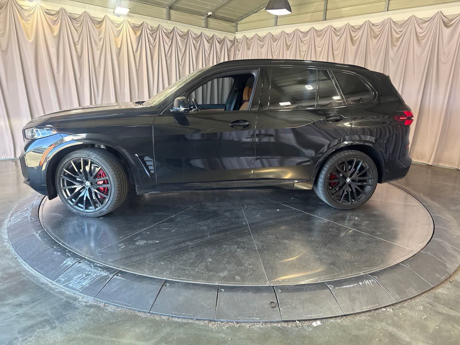 Used 2024 BMW X5 sDrive40i w/ M Sport Package RWD image 8