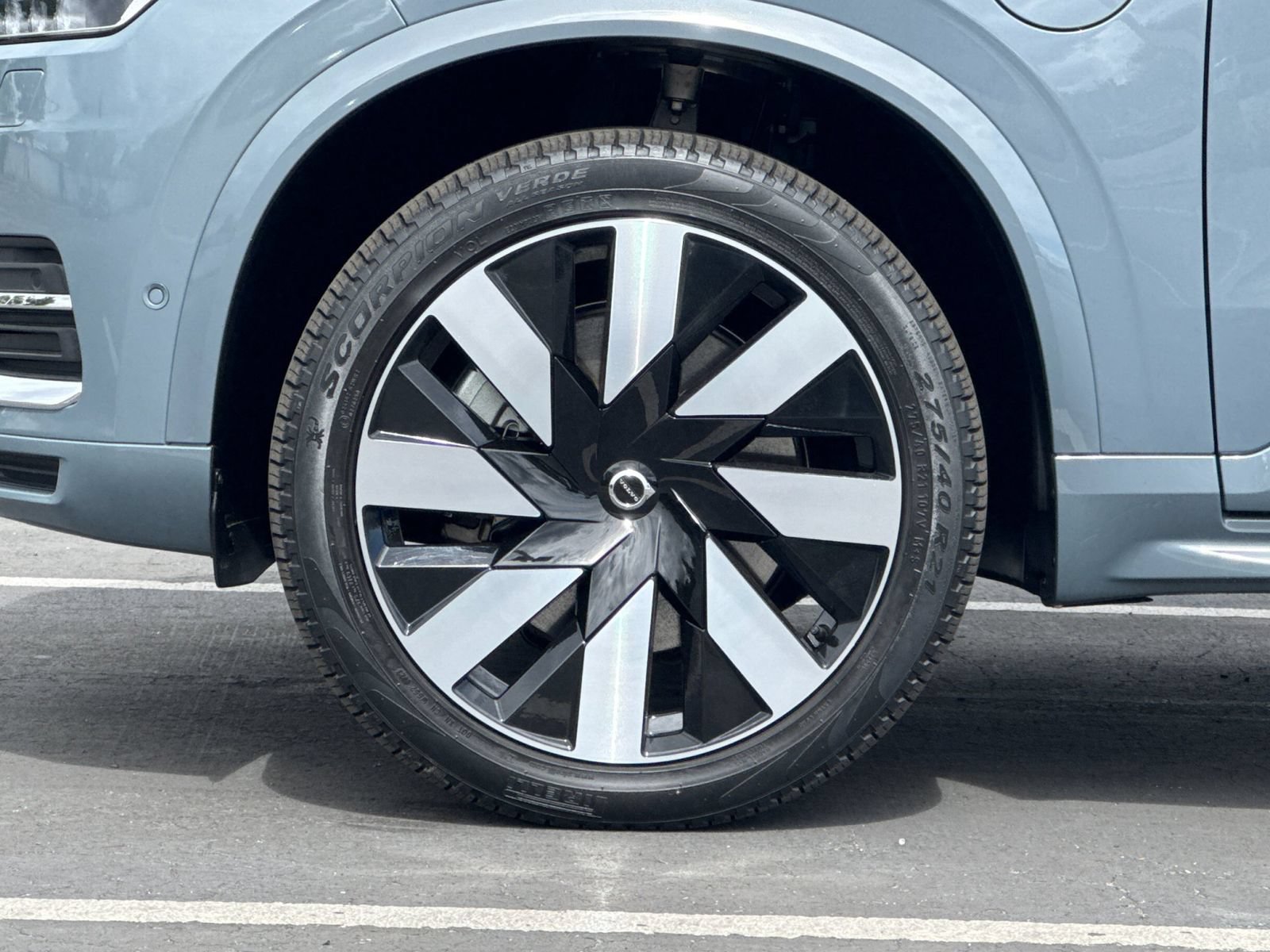 Certified 2023 Volvo XC90 T8 Ultimate w/ Lounge Package AWD/4WD image 32