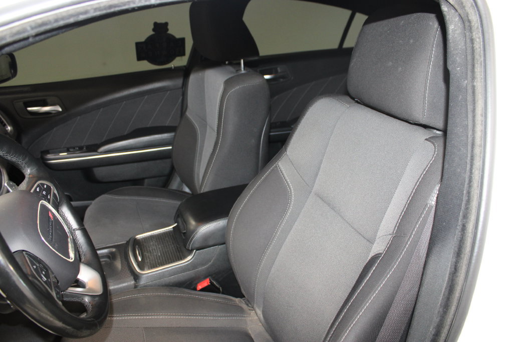 Used 2016 Dodge Charger R/T RWD image 14