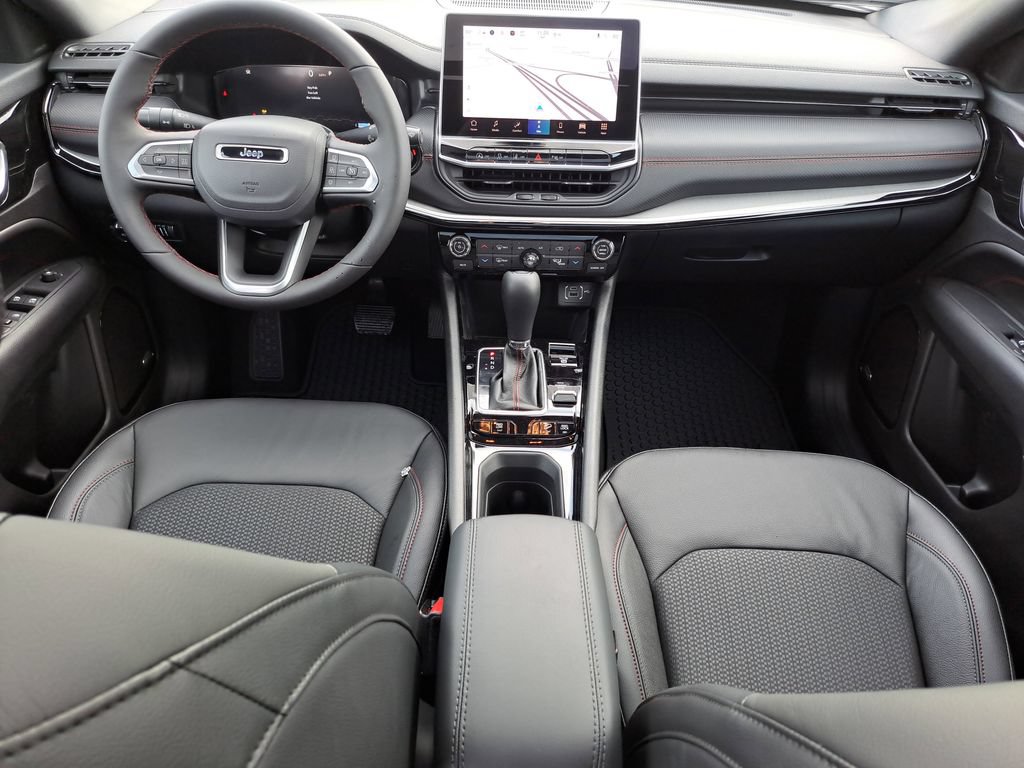 New 2026 Jeep Compass Trailhawk w/ Sun, Sound & Navigation Group AWD/4WD image 11