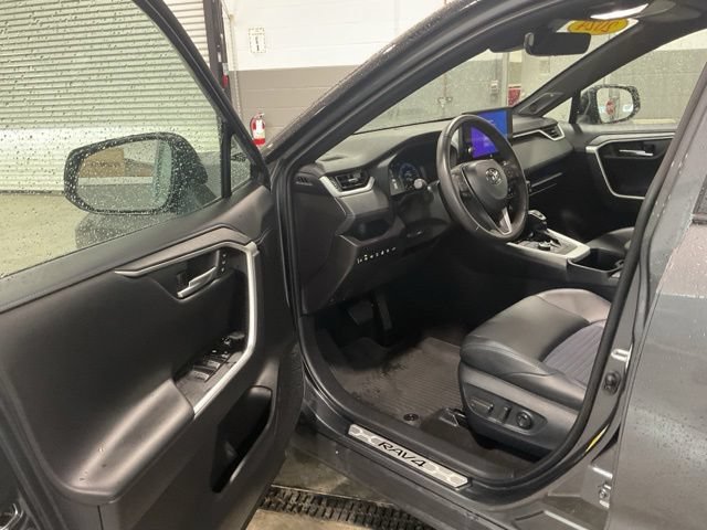 Used 2024 Toyota RAV4 XSE w/ Advanced Technology Package AWD/4WD image 9