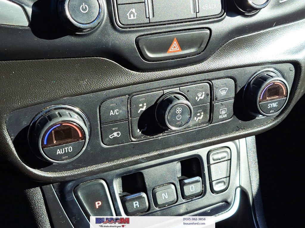 Used 2021 GMC Terrain SLT AWD/4WD image 19
