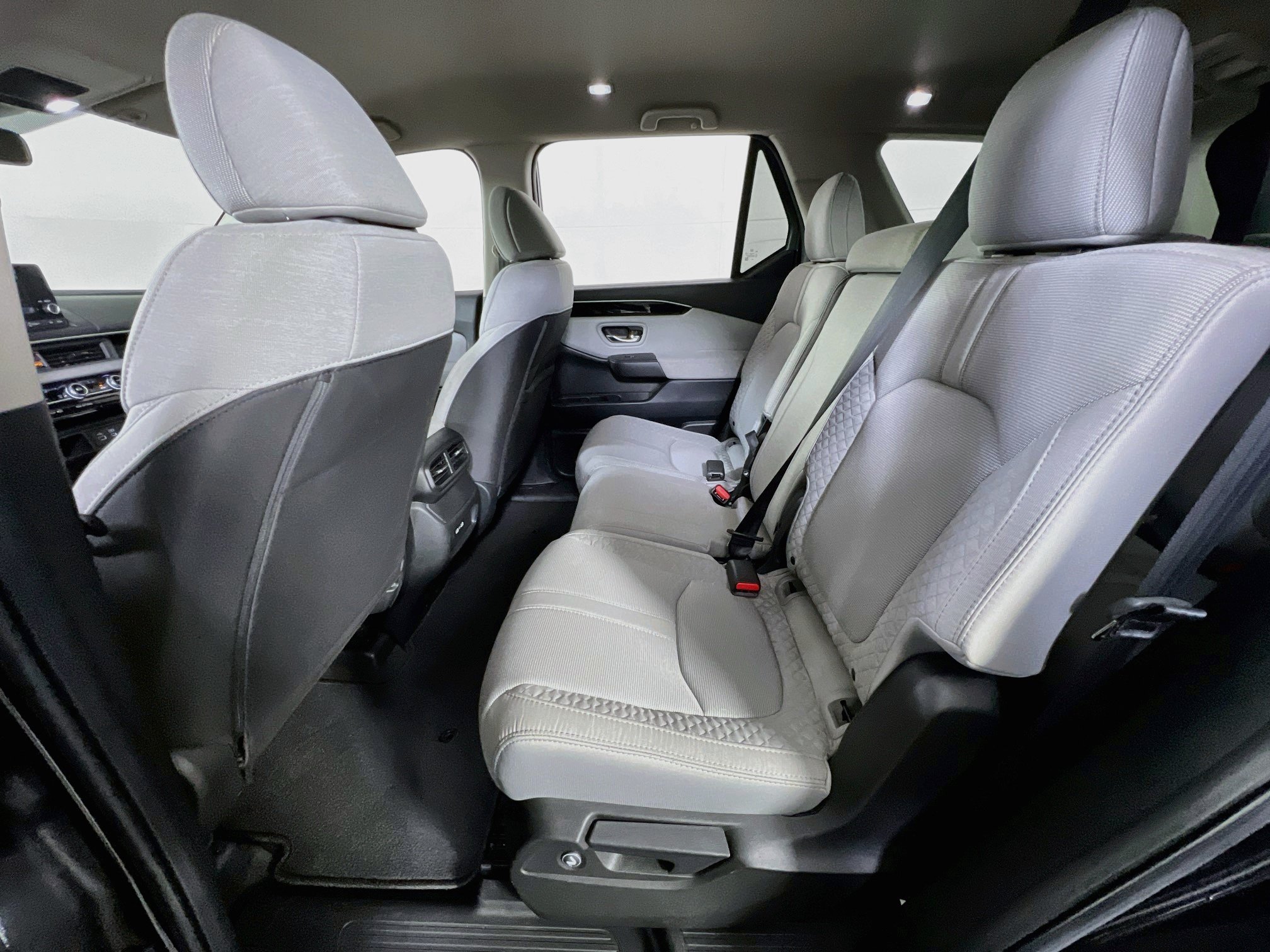 Used 2023 Honda Pilot LX image 22