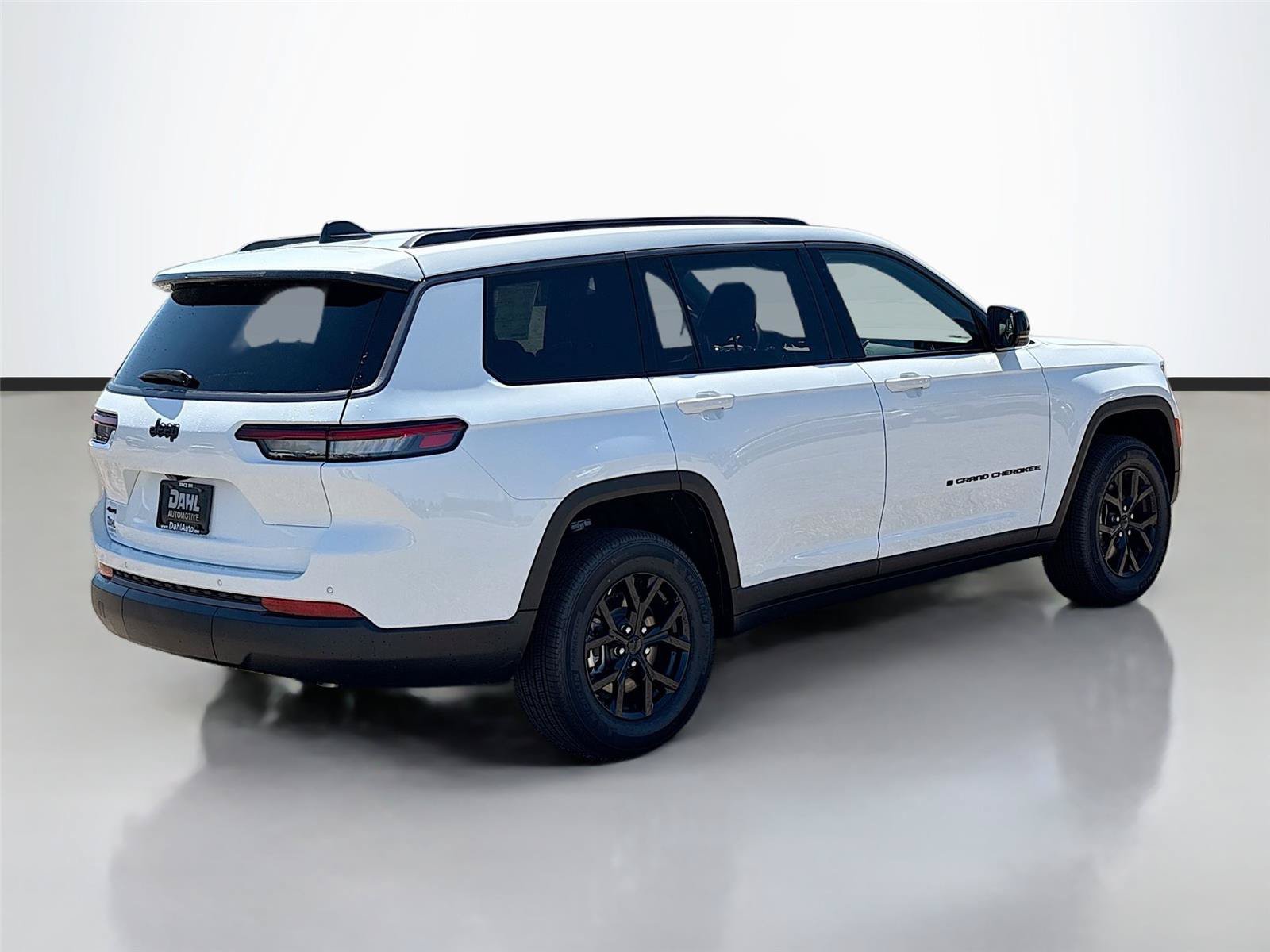 New 2026 Jeep Grand Cherokee L 4WD image 13