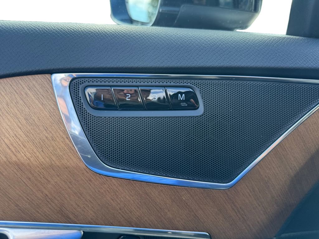 Certified 2023 Volvo XC90 B5 Plus w/ Protection Package image 12