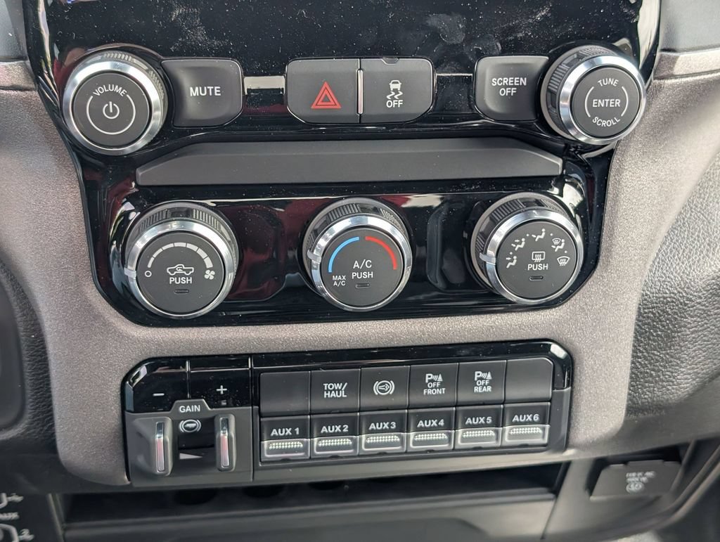 New 2026 RAM 3500 Tradesman w/ Chrome Appearance Group A AWD/4WD image 18