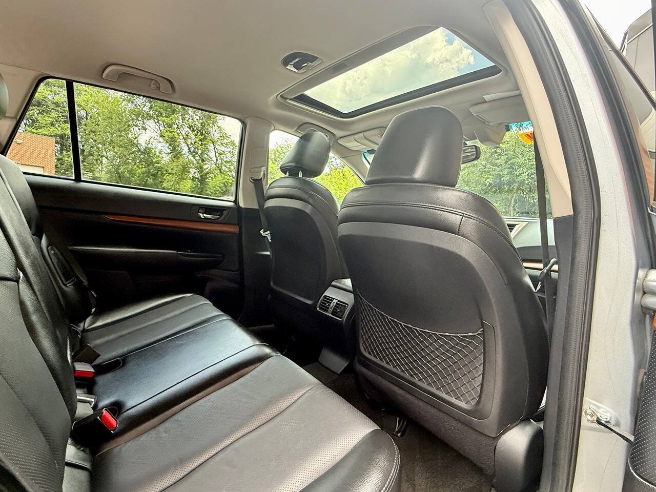 Used 2014 Subaru Outback 3.6R Limited AWD/4WD image 29